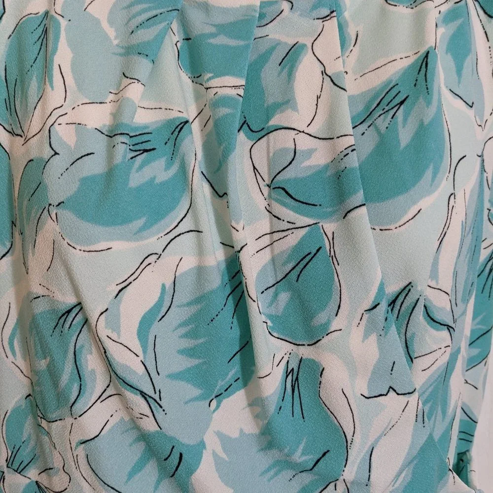 Ann Taylor Sea Blue White Petal Print Faux Wrap Sleeveless Midi Dress - size MP - Picture 6 of 10